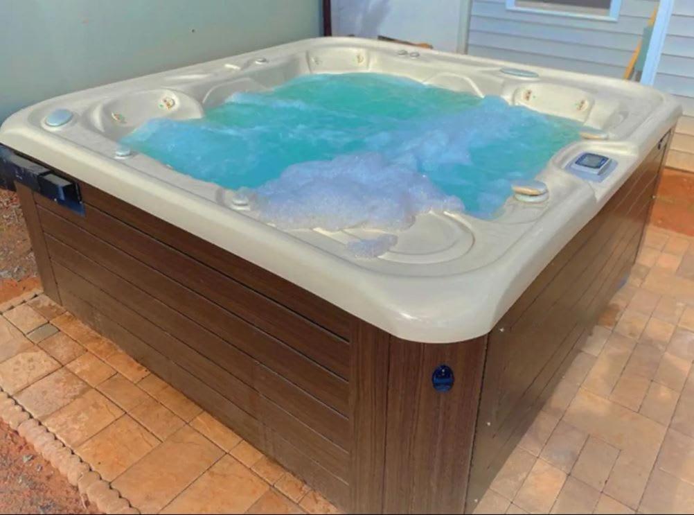 Vila Stylish 4B 3B -King Bed- Jacuzzi Charlotte Exteriér fotografie
